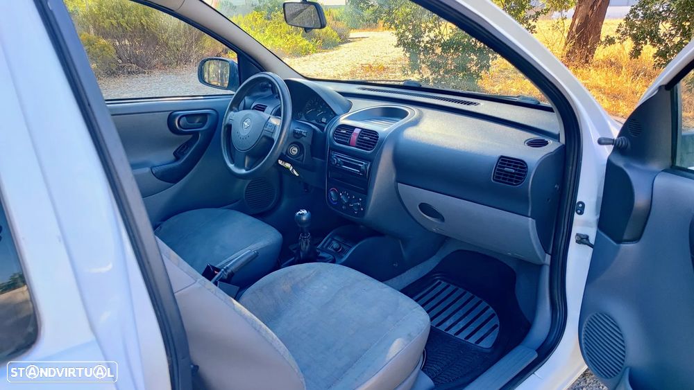 Opel Corsa - 10