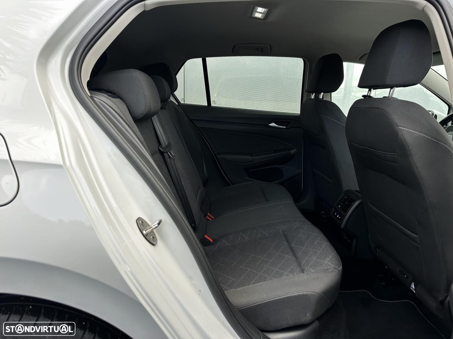 VW Golf 1.0 TSI Life - 16