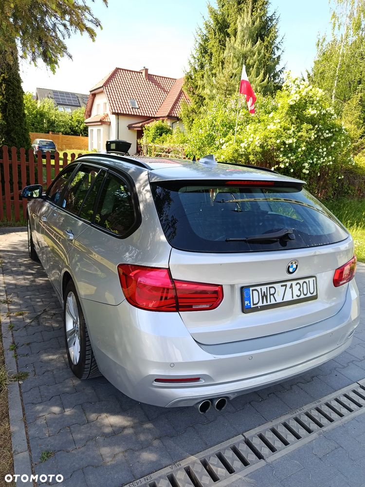 BMW Seria 3 320d Edition Luxury Line Purity - 8