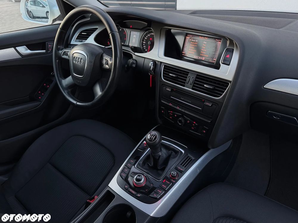 Audi A4 Avant 2.0 TDI DPF quattro Ambition - 27