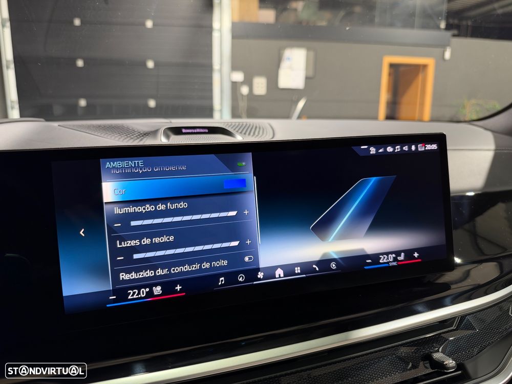 BMW X5 50 e xDrive Pack M Desportivo Pro - 40