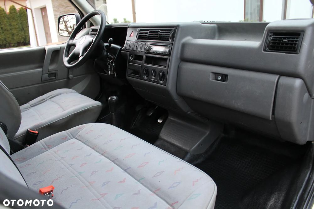 Volkswagen TRANSPORTER T4 DOKA - 19