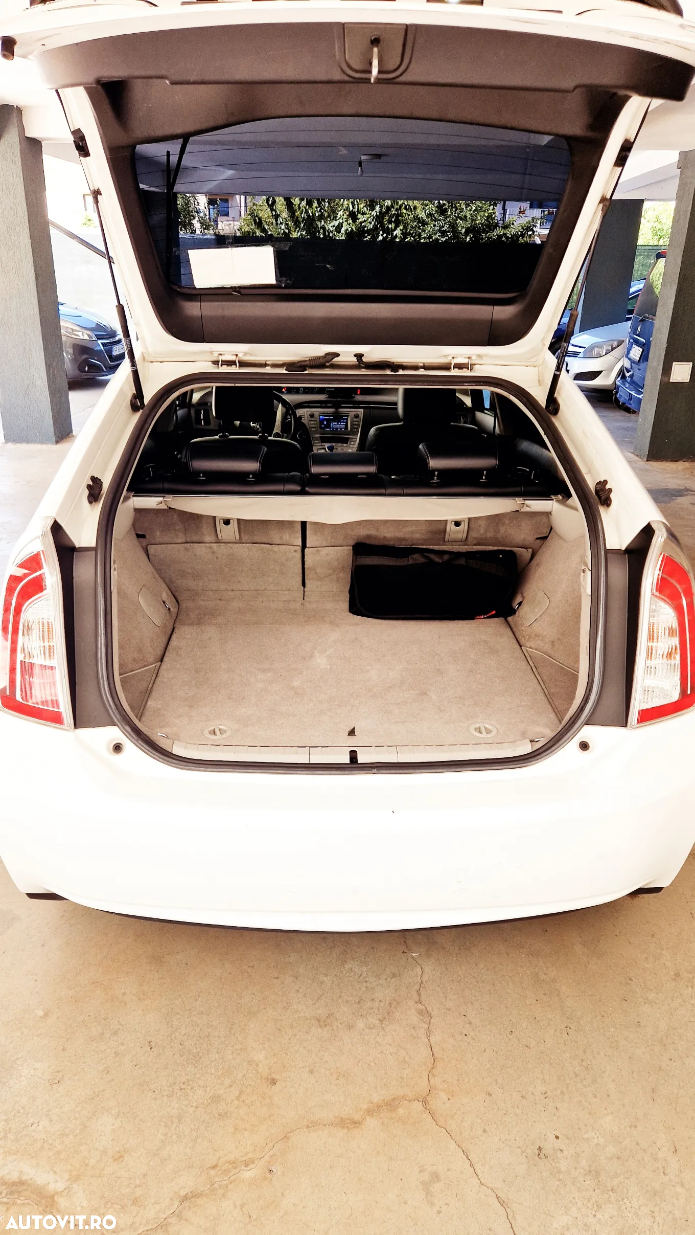 Toyota Prius - 11
