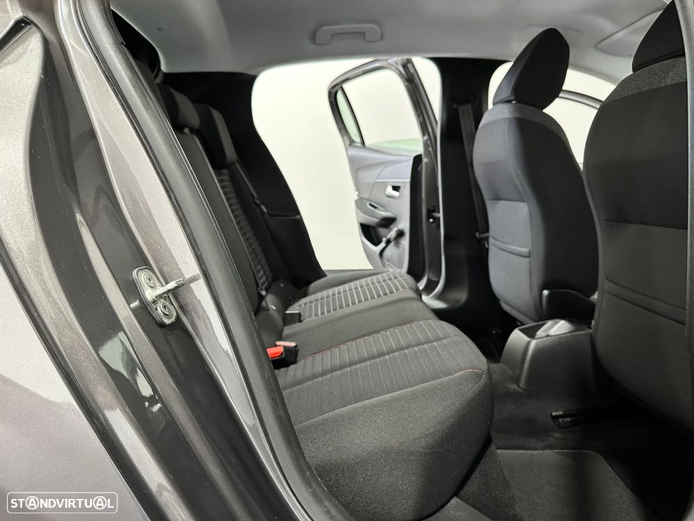 Peugeot 208 1.2 PureTech Active Pack - 38