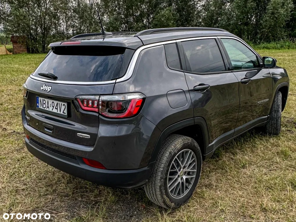 Jeep Compass - 8