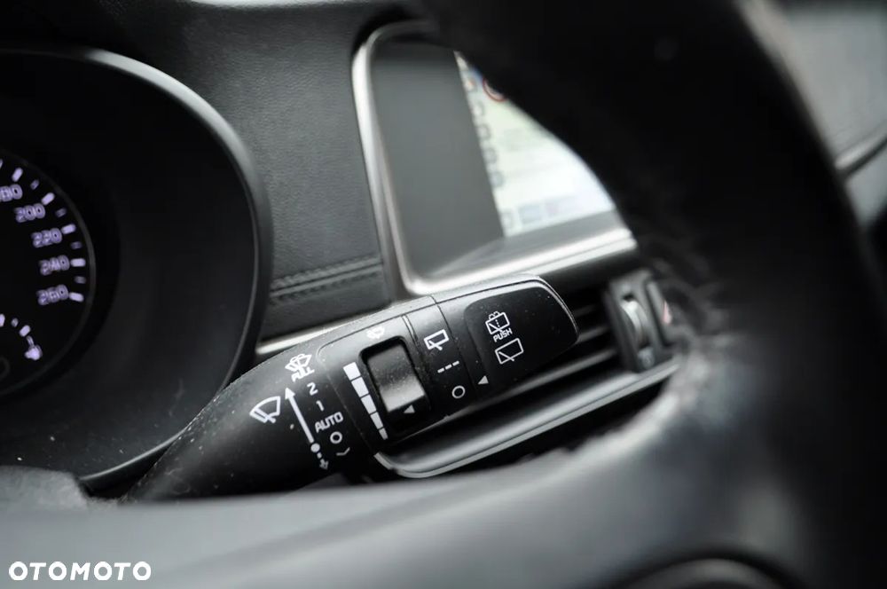 Kia Optima 1.7 CRDI L - 28