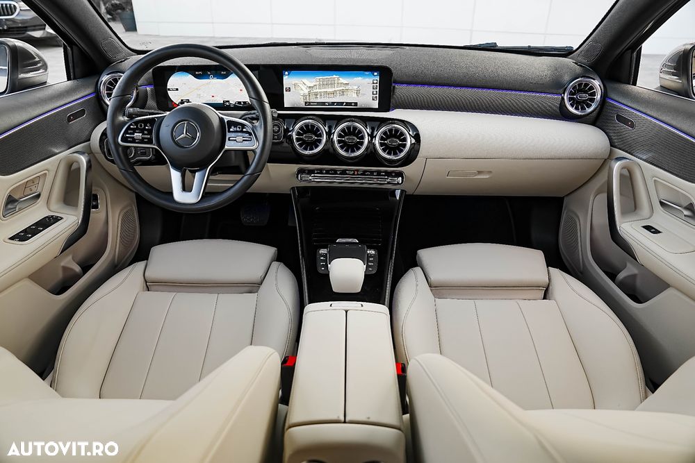 Mercedes-Benz A 200 d Sedan 8G-DCT Style - 3