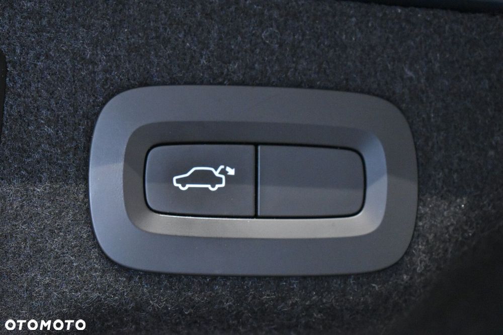 Volvo S90 - 25