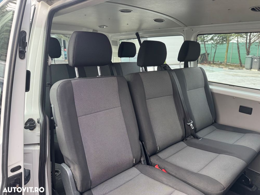 Volkswagen Transporter Multivan T6.1 2.0 TDI 81 kW KR Trendline - 6