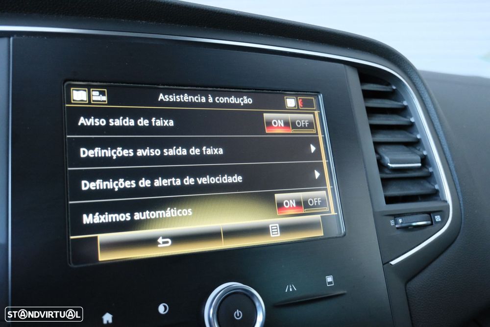 Renault Mégane Sport Tourer 1.3 TCe GT Line - 30