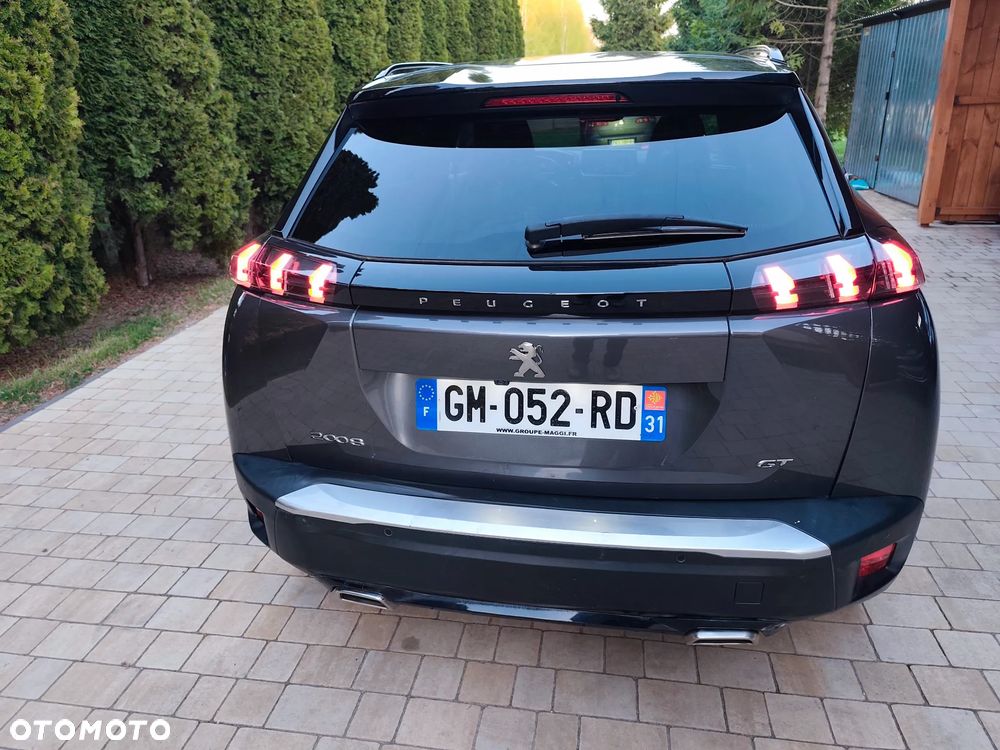 Peugeot 2008 1.2 PureTech GT Line S&S - 6