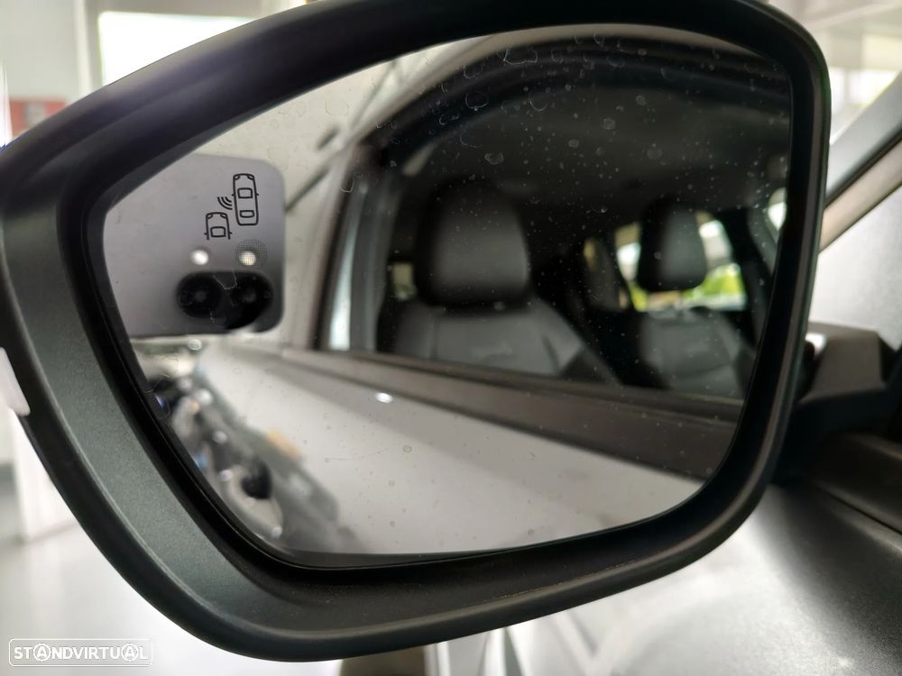 Jeep Avenger 1.2 GSE T3 Summit - 33