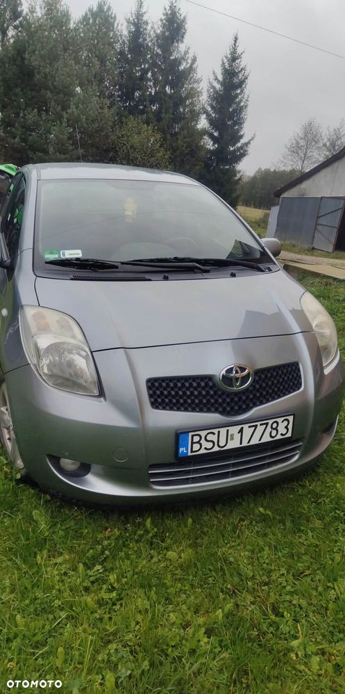 Toyota Yaris 1.3 Unlimited - 1