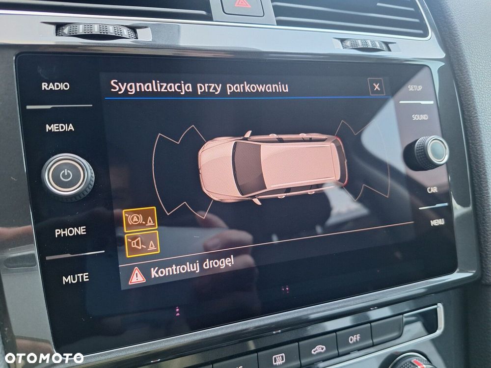 Volkswagen Golf 1.5 TSI BMT Evo Comfortline - 26