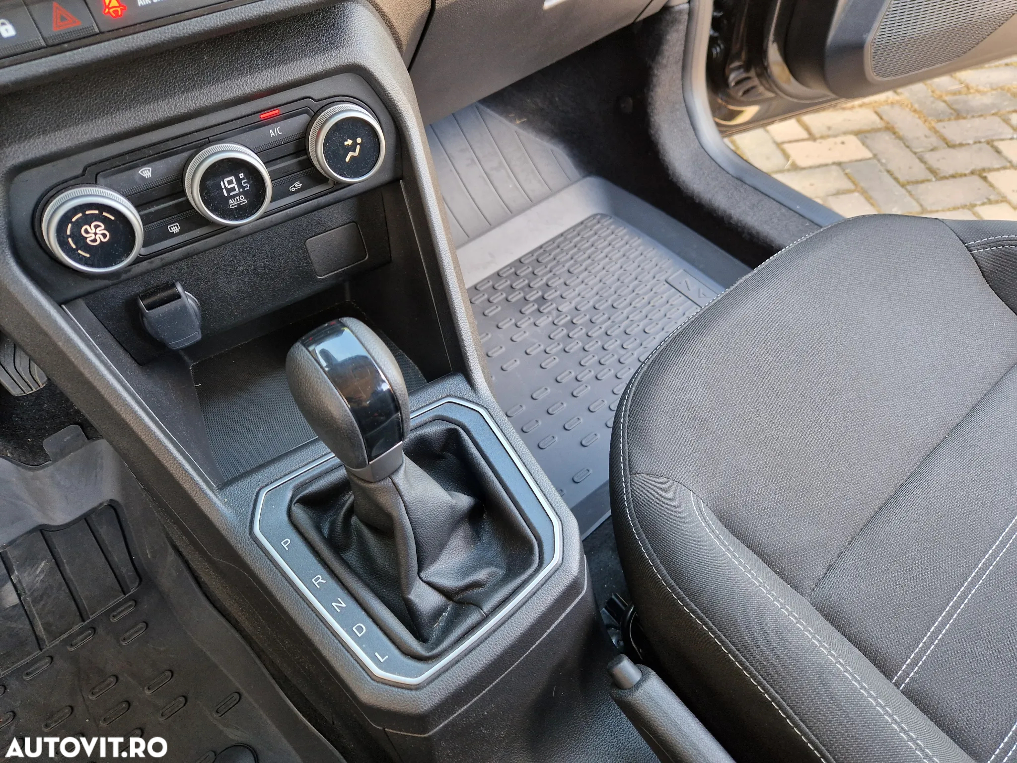 Dacia Logan TCe 90 CVT Prestige - 7