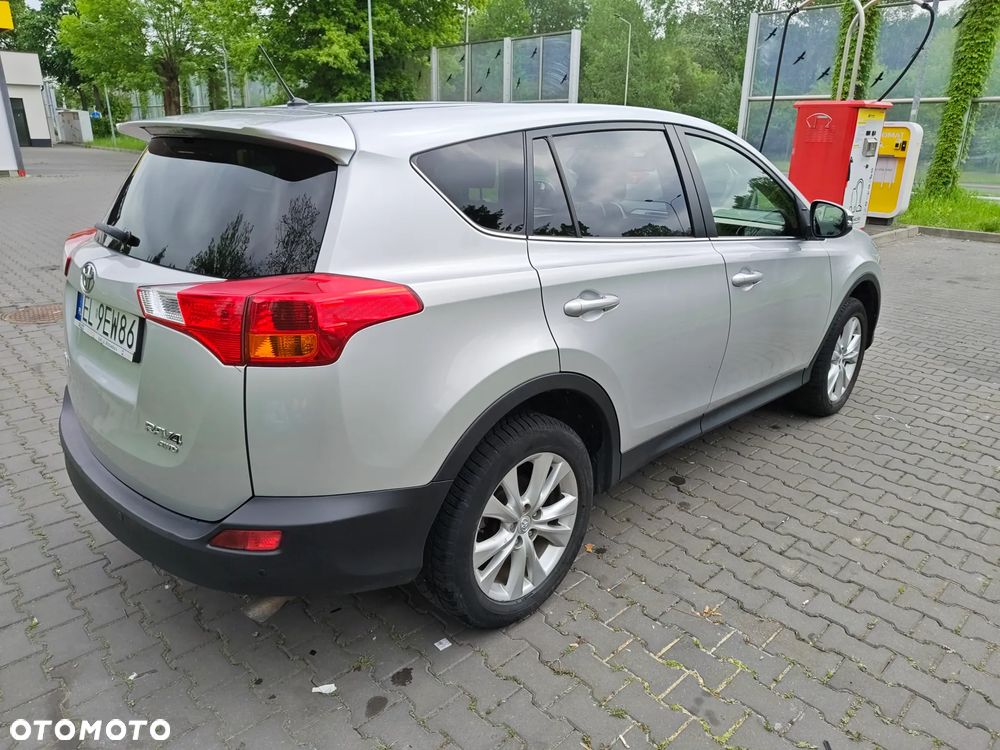 Toyota RAV4 - 3