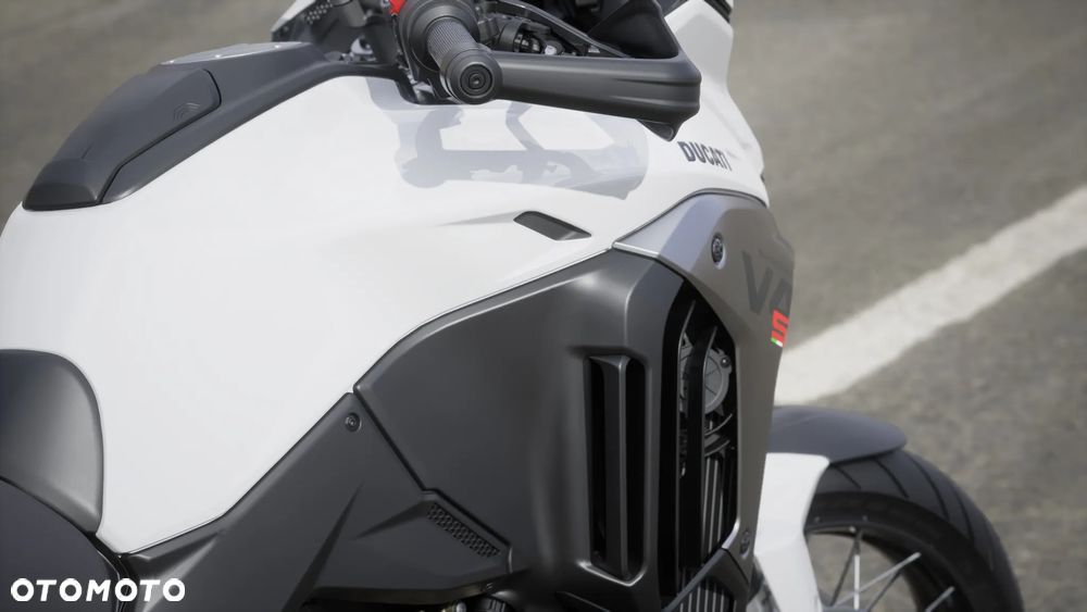 Ducati Multistrada - 13