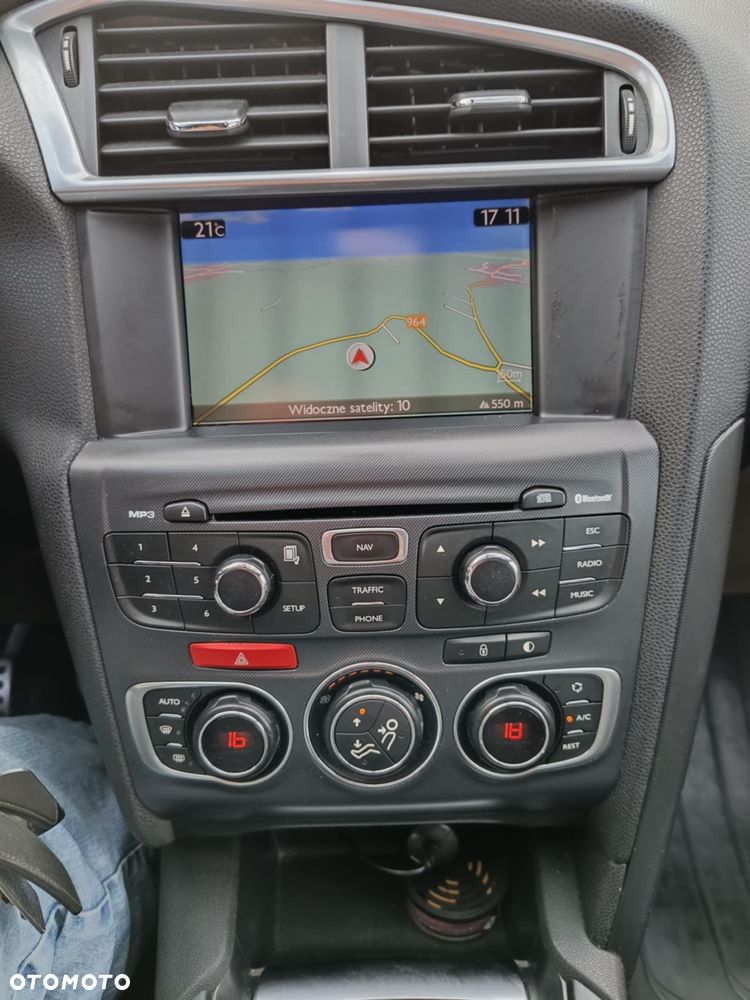 Citroën DS4 THP 200 SportChic - 10