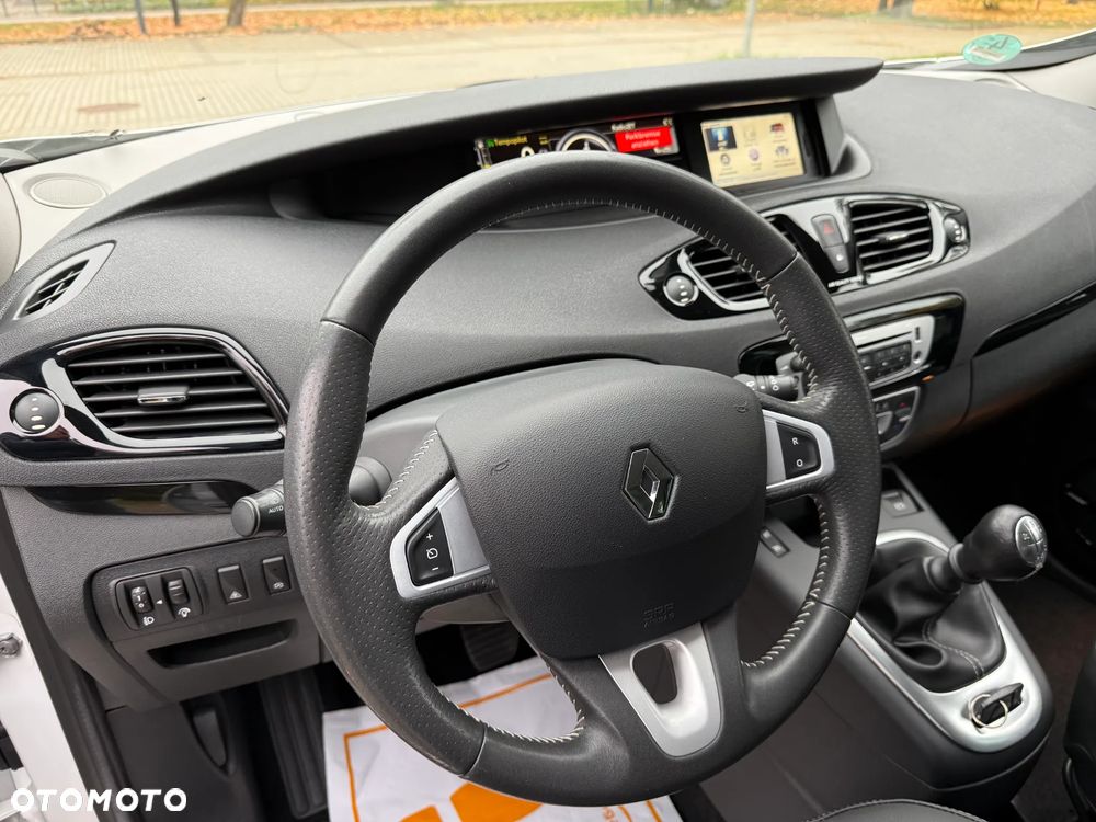 Renault Scenic - 31