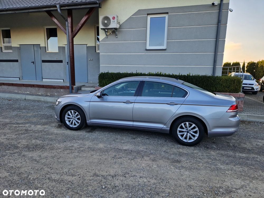 Volkswagen Passat 2.0 TDI SCR Comfortline - 7