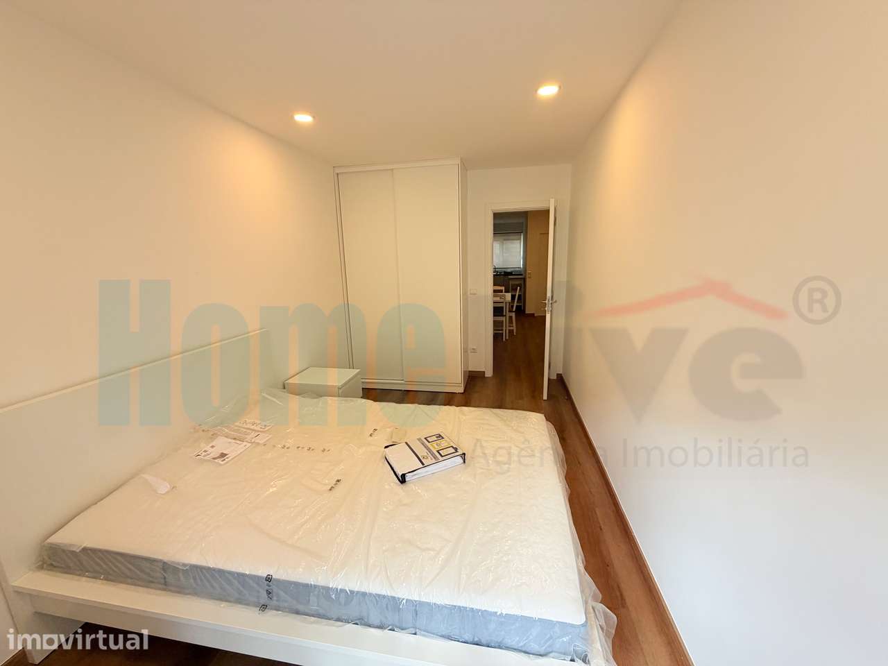 Apartamento T3 Remodelado e Mobilado no Centro de Moscavide - Grande imagem: 4/25