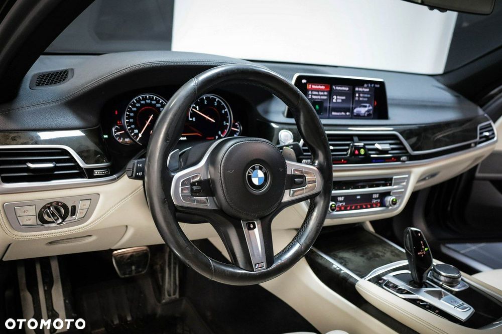 BMW Seria 7 - 18