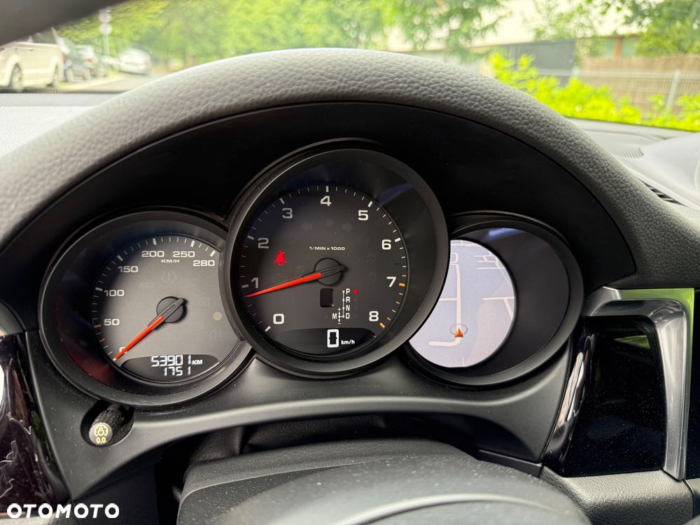 Porsche Macan Standard - 13