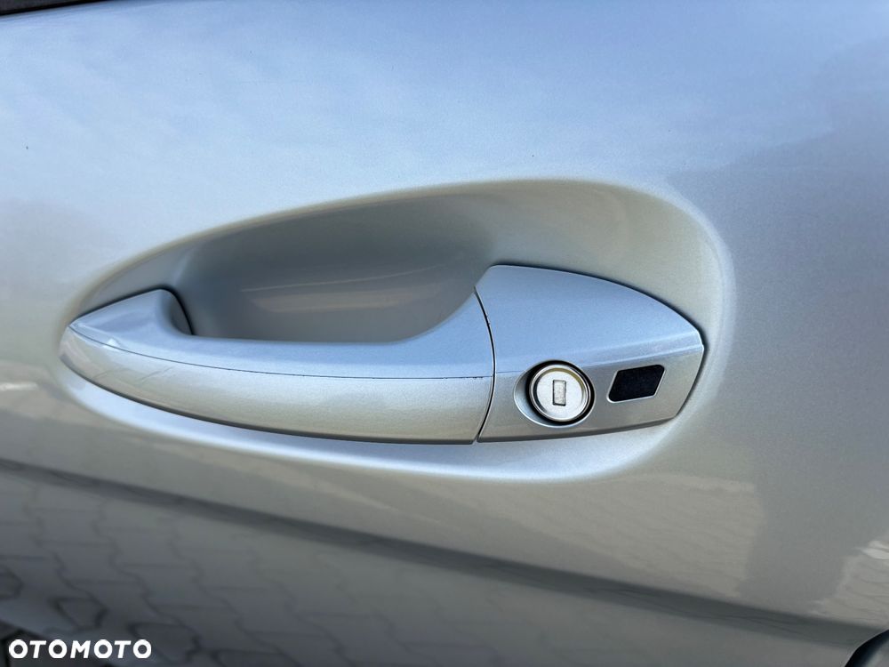 Mercedes-Benz Klasa C 220 CDI DPF BlueEFFICIENCY - 13