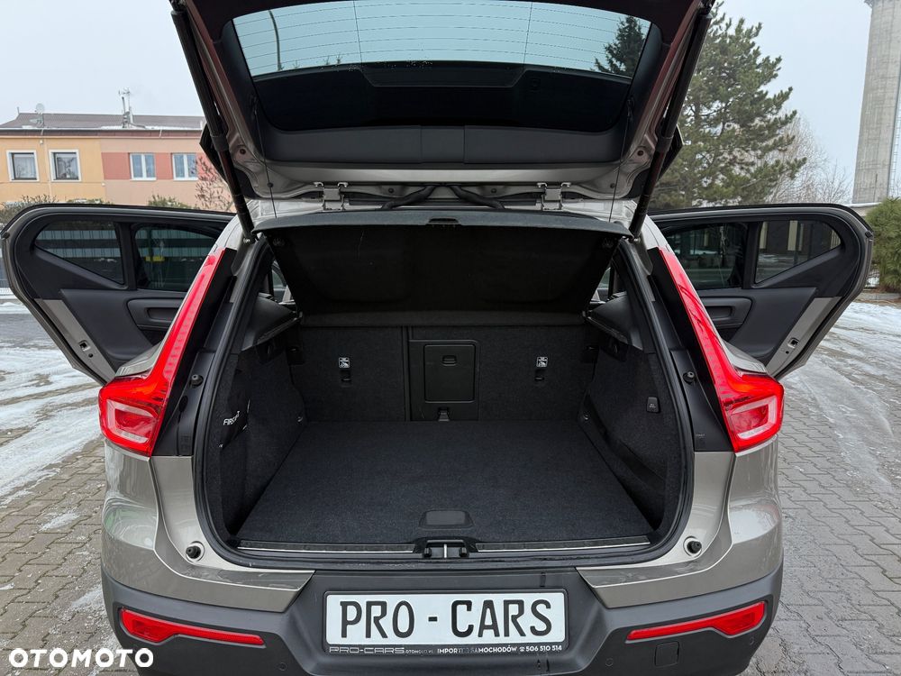 Volvo XC 40 D3 Momentum Pro - 30