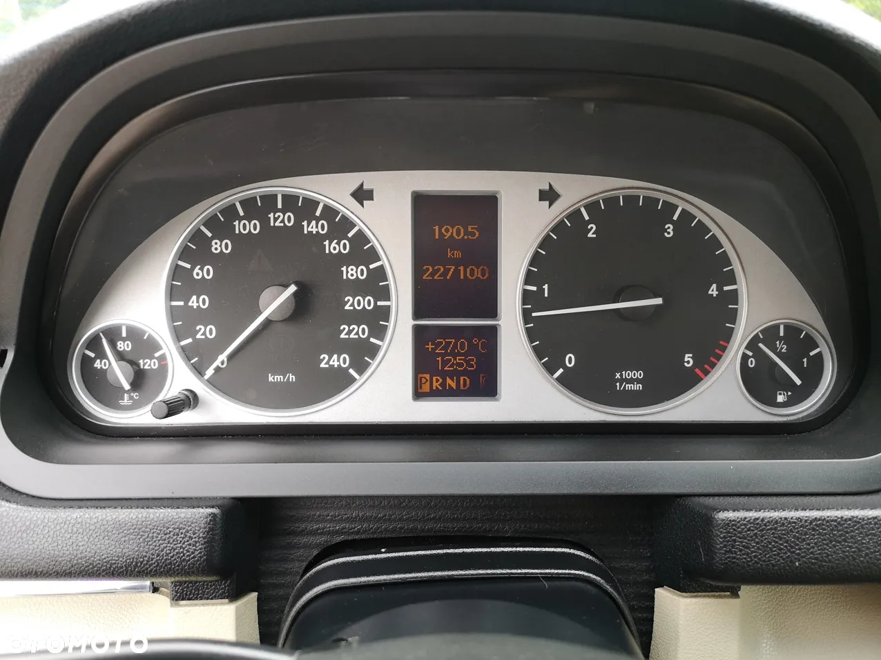 Mercedes-Benz Klasa B 200 CDI DPF Autotronic Grand Edition - 9