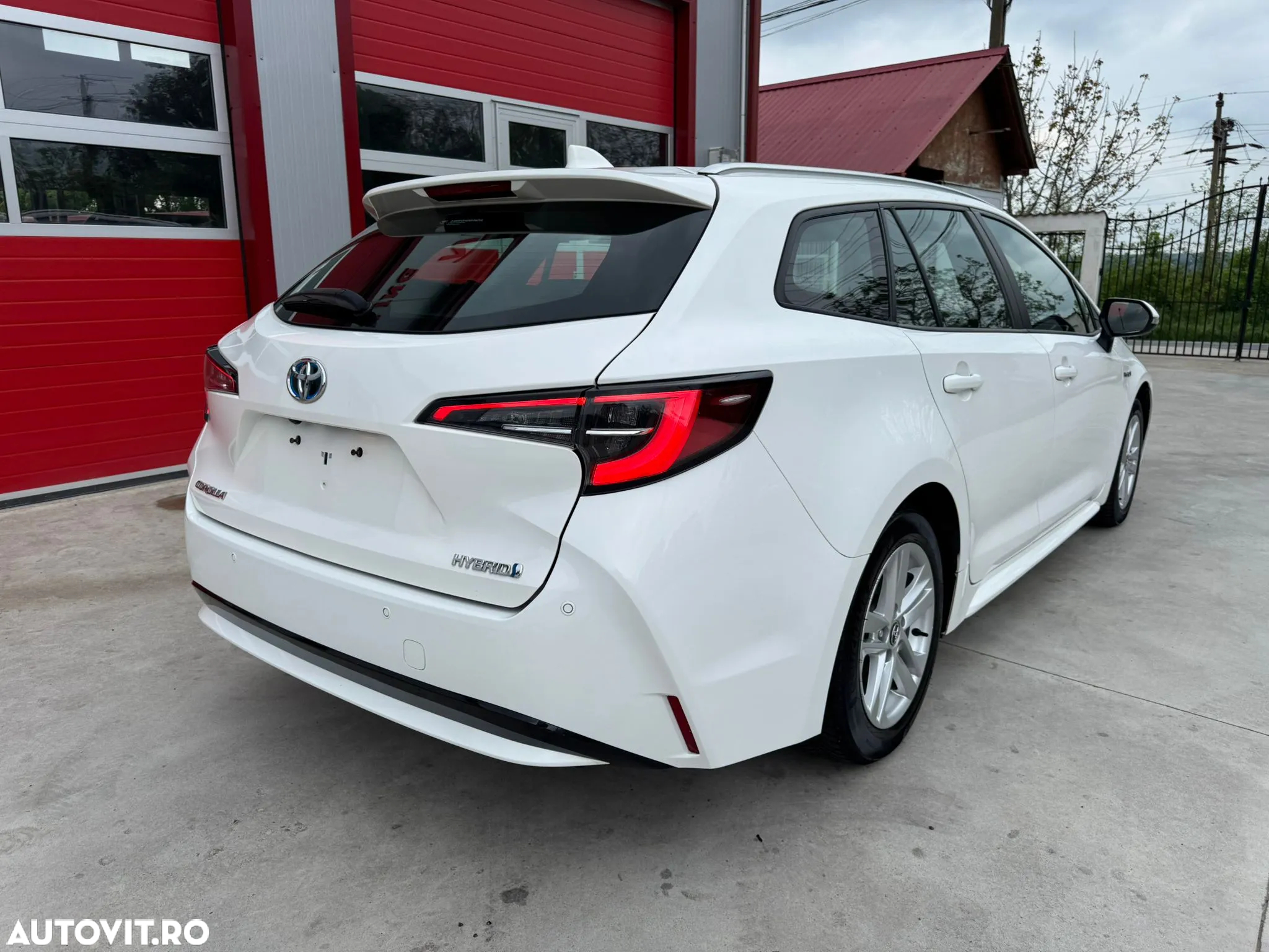 Toyota Corolla 1.8 HSD Business - 10
