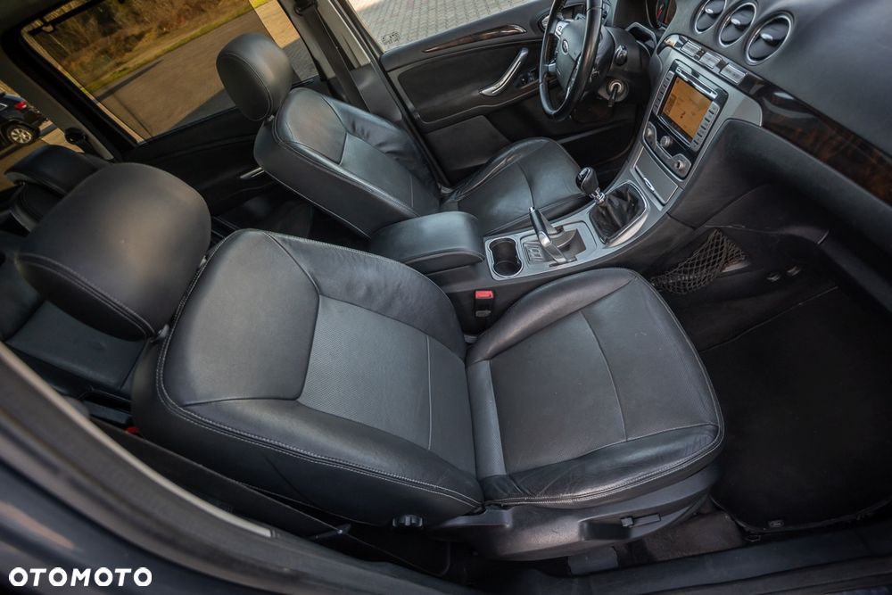 Ford Galaxy 2.2 TDCi Platinium X (Ghia) - 20