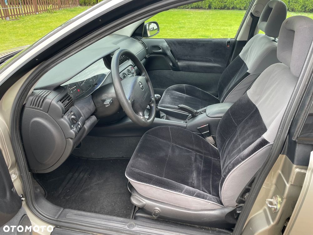 Opel Omega - 6