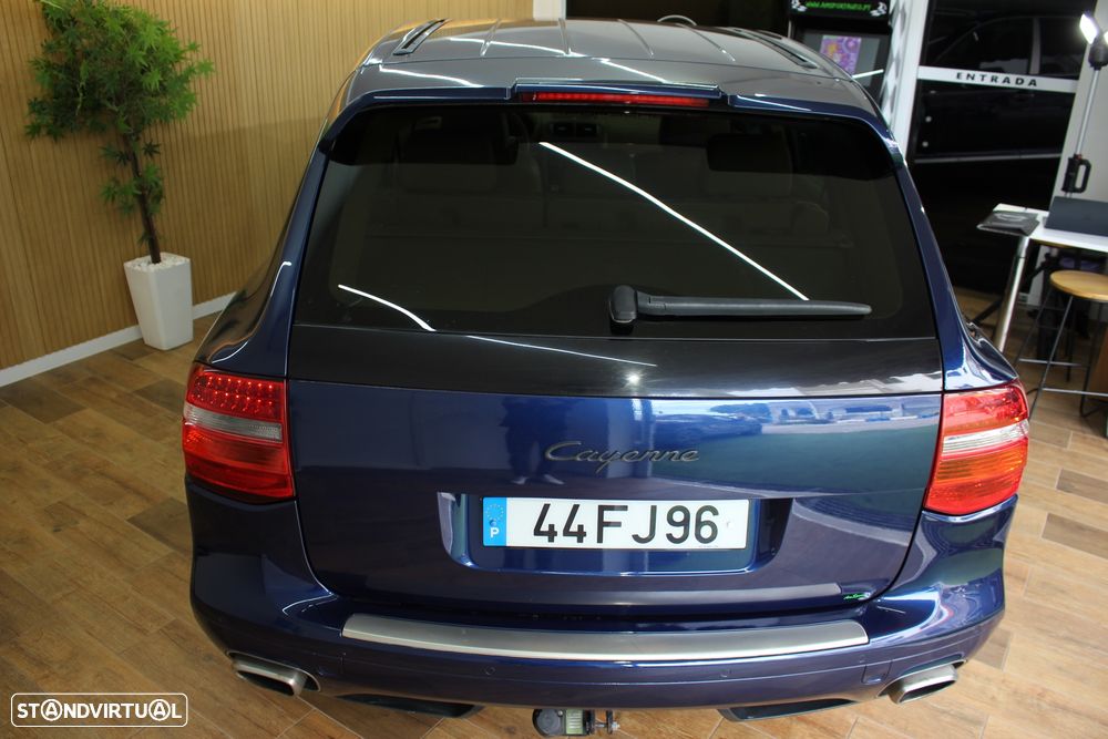 Porsche Cayenne Tiptronic - 45