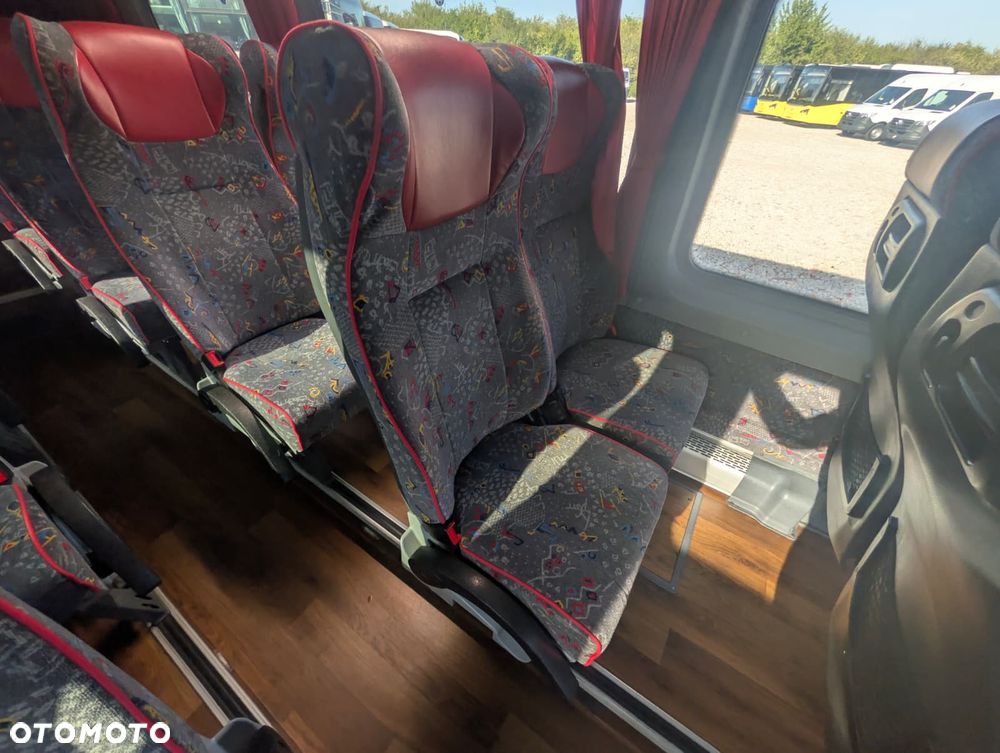Mercedes-Benz Sprinter 519 - 24