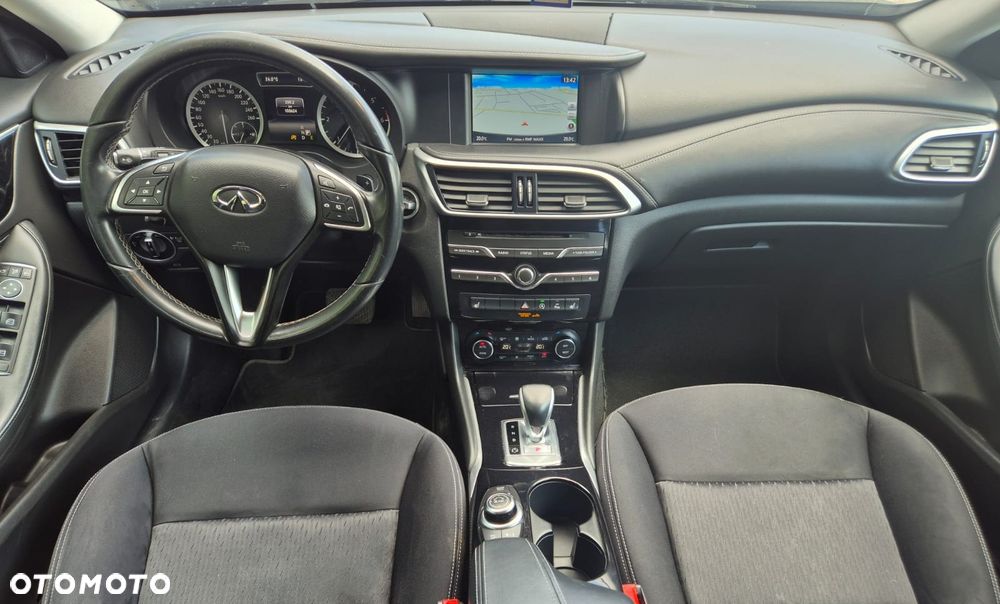 Infiniti Q30 1.5d DCT Premium - 14