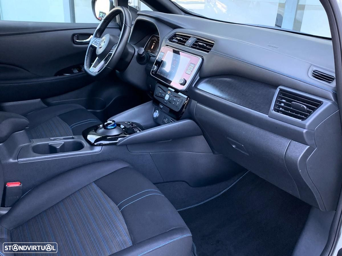 Nissan Leaf N-Connecta - 10