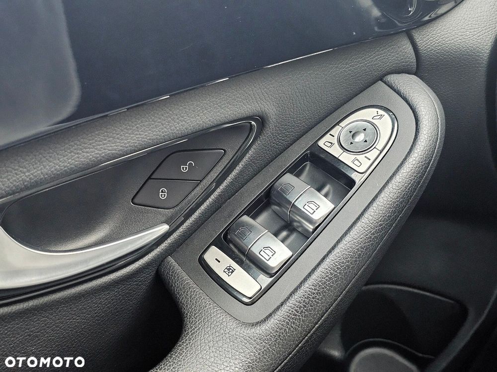 Mercedes-Benz Klasa C - 37