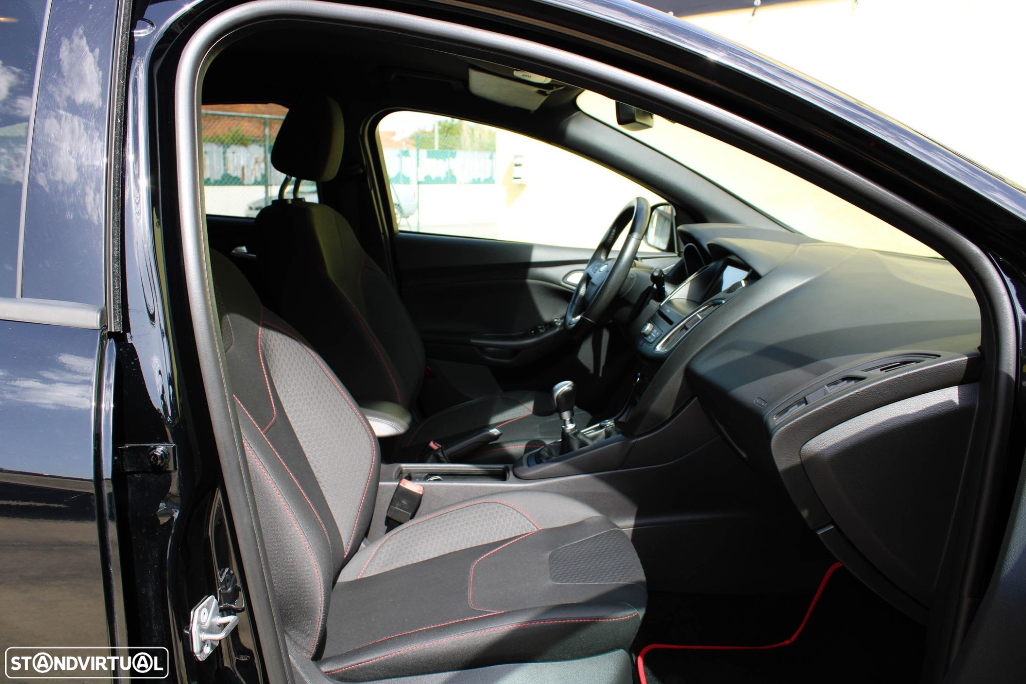 Ford Focus 1.5 TDCi ST-Line - 59