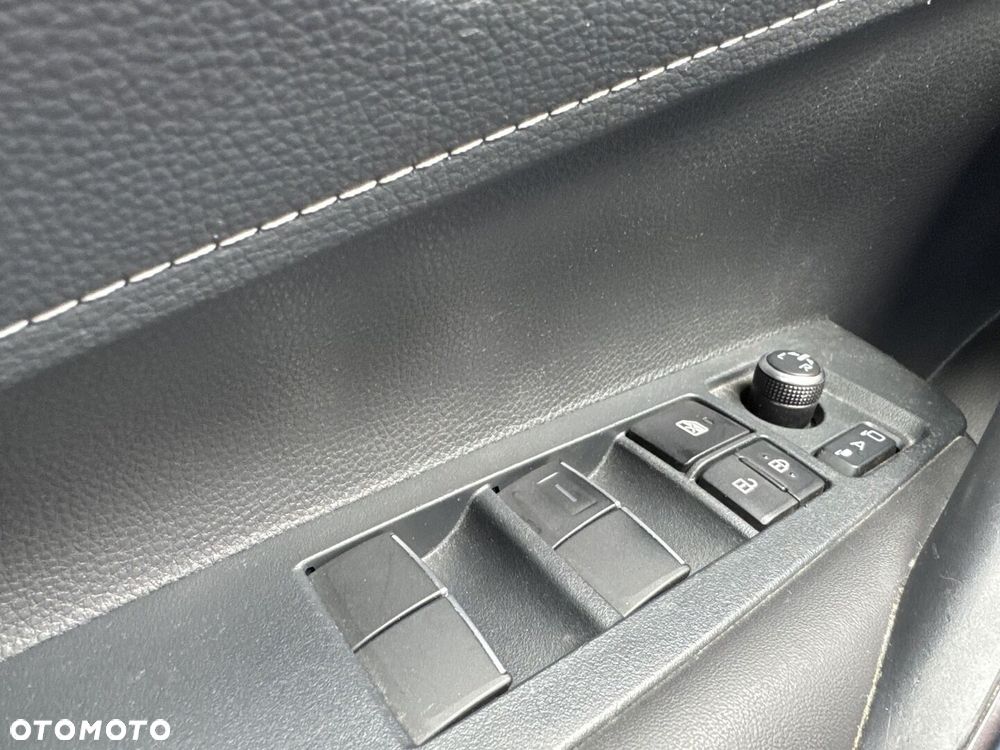 Toyota Corolla 1.8 Hybrid Style - 21
