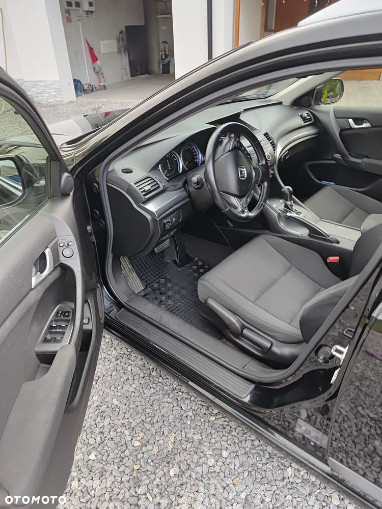Honda Accord 2.0 Lifestyle - 4