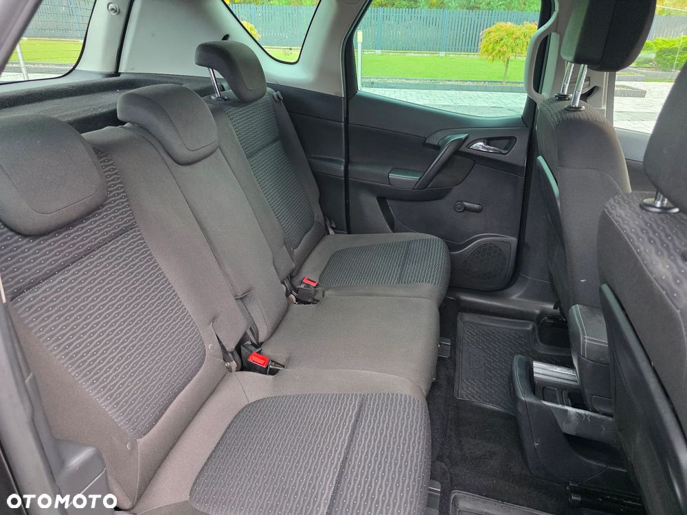 Opel Meriva - 8