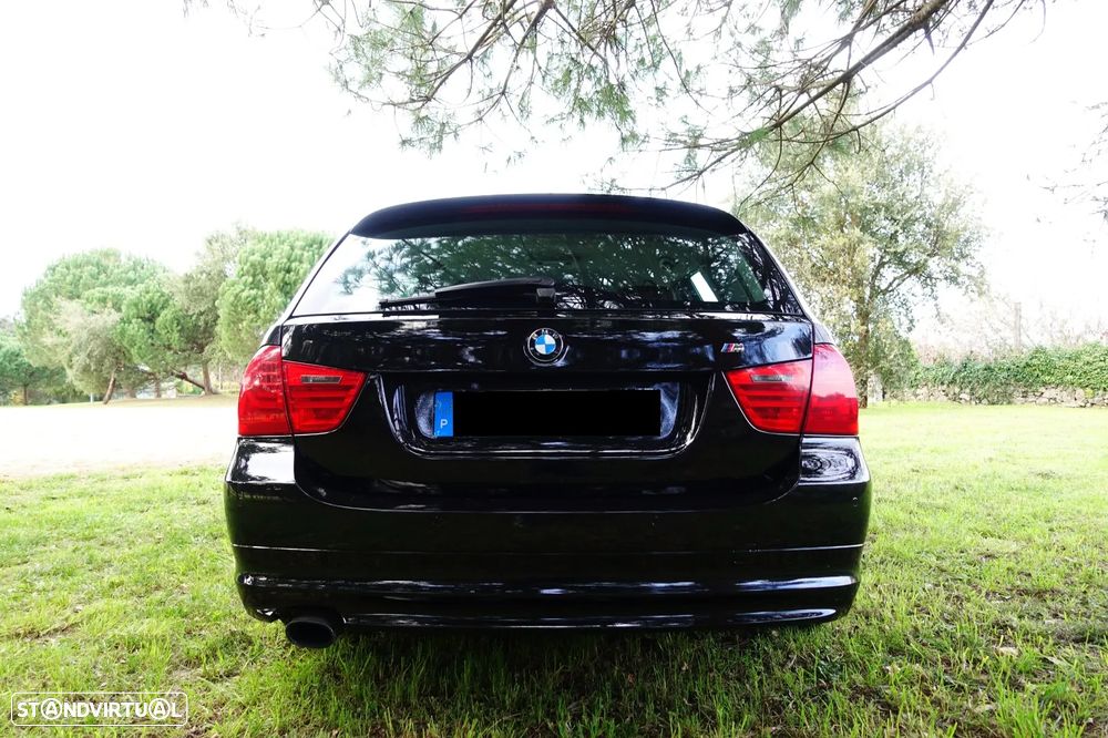 BMW 320 d Sport - 10