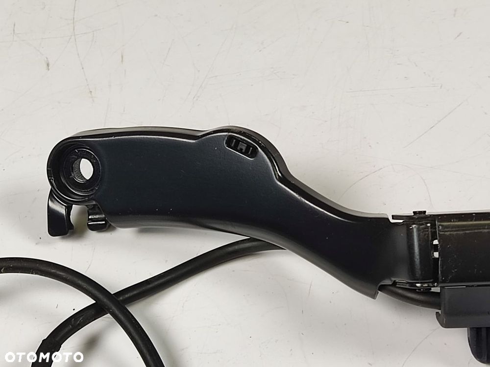 VOLVO XC40 17-21r Ramiona Wycieraczek - 4