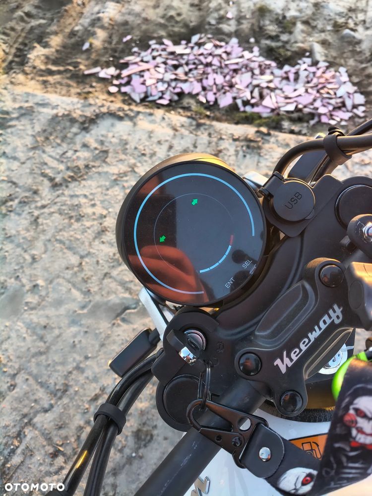 Keeway X-Light 125 - 3