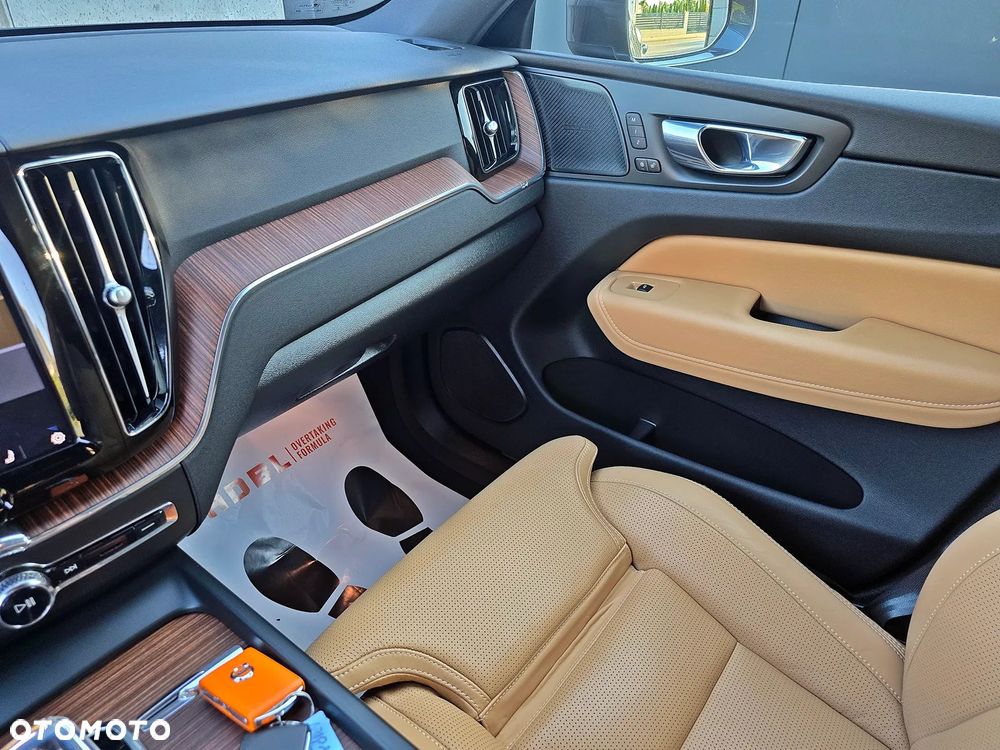 Volvo XC 60 B4 D Geartronic Inscription - 26
