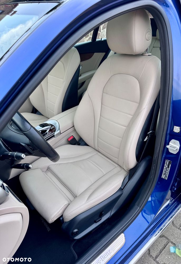 Mercedes-Benz Klasa C 250 d 4-Matic 9G-TRONIC - 16