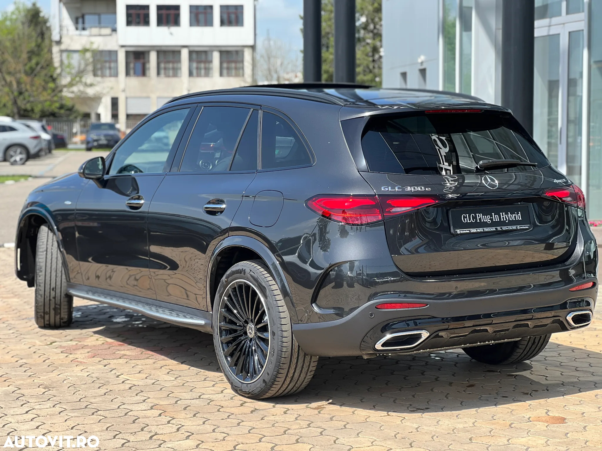 Mercedes-Benz GLC 300 e 4MATIC - 3