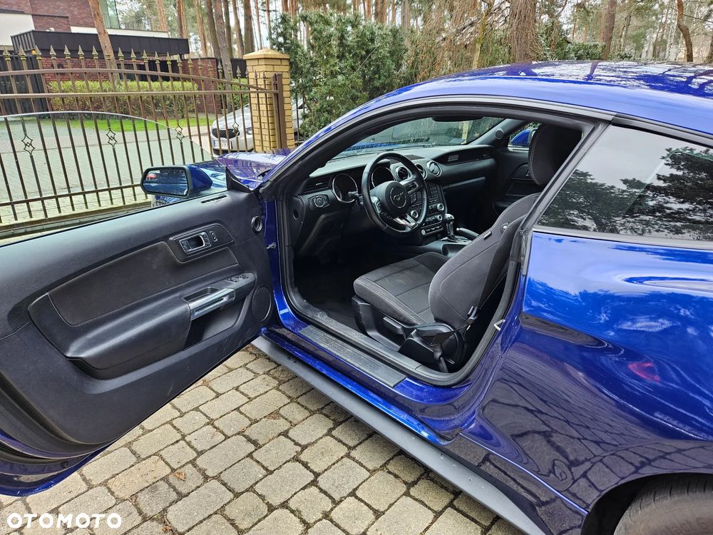 Ford Mustang 3.7 V6 - 2