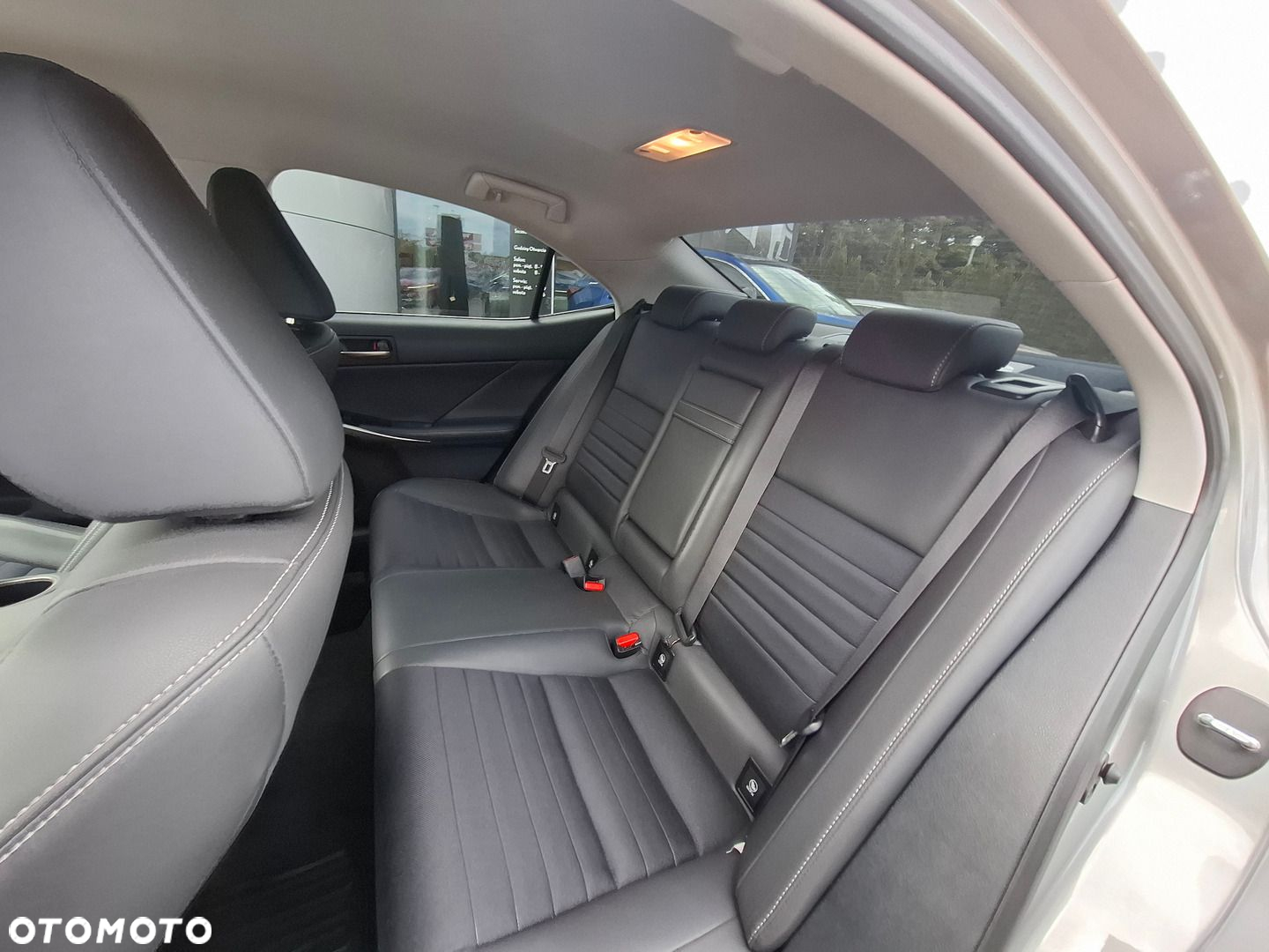 Lexus IS 200t Elegance - 13